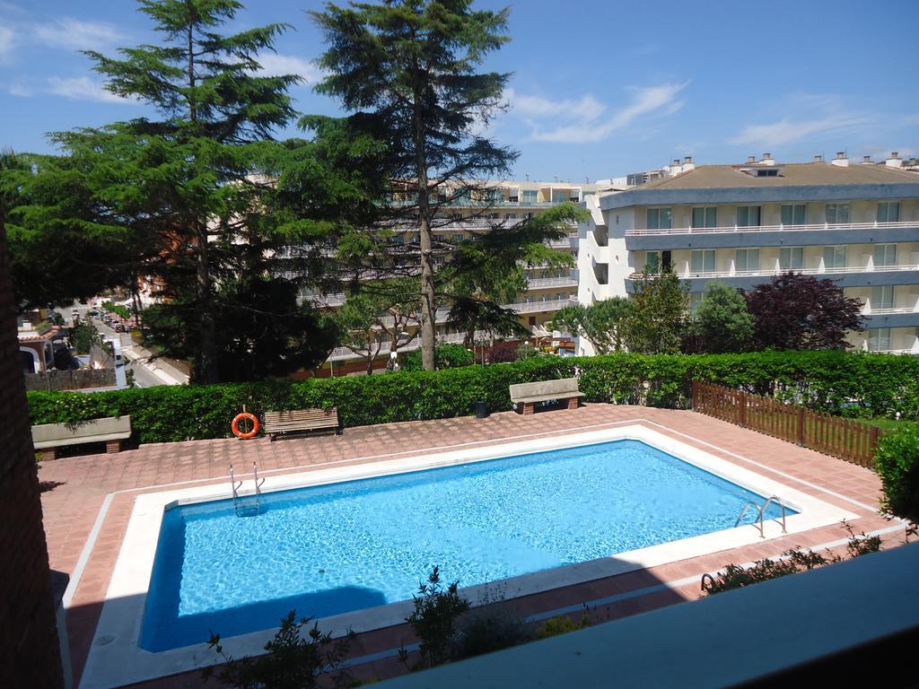 Apartaments Playas Lloret -Famous Family Resort Fenals Beach Льорет-де-Мар Экстерьер фото