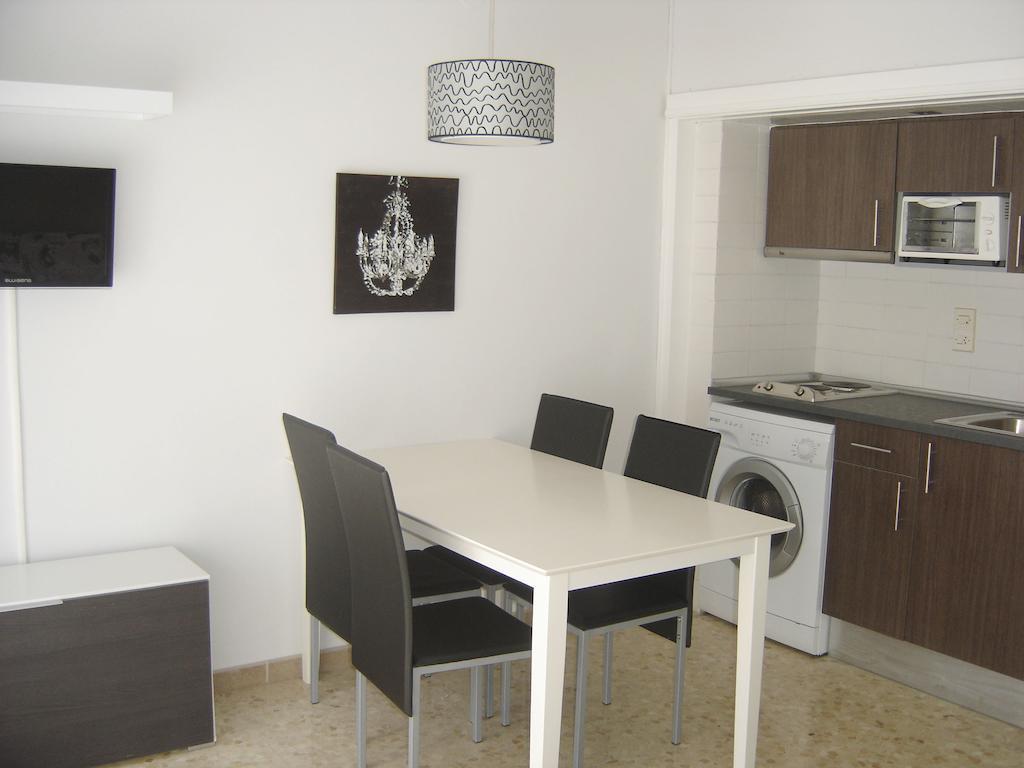 Apartaments Playas Lloret -Famous Family Resort Fenals Beach Льорет-де-Мар Экстерьер фото